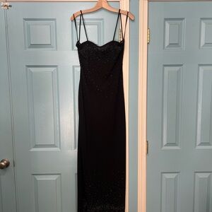 Elegant Black Evening Dress